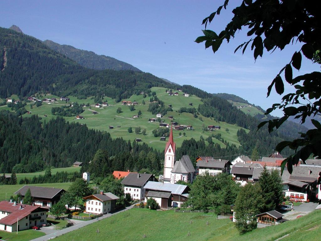 Gaestehaus Ortner Liesing ภายนอก รูปภาพ