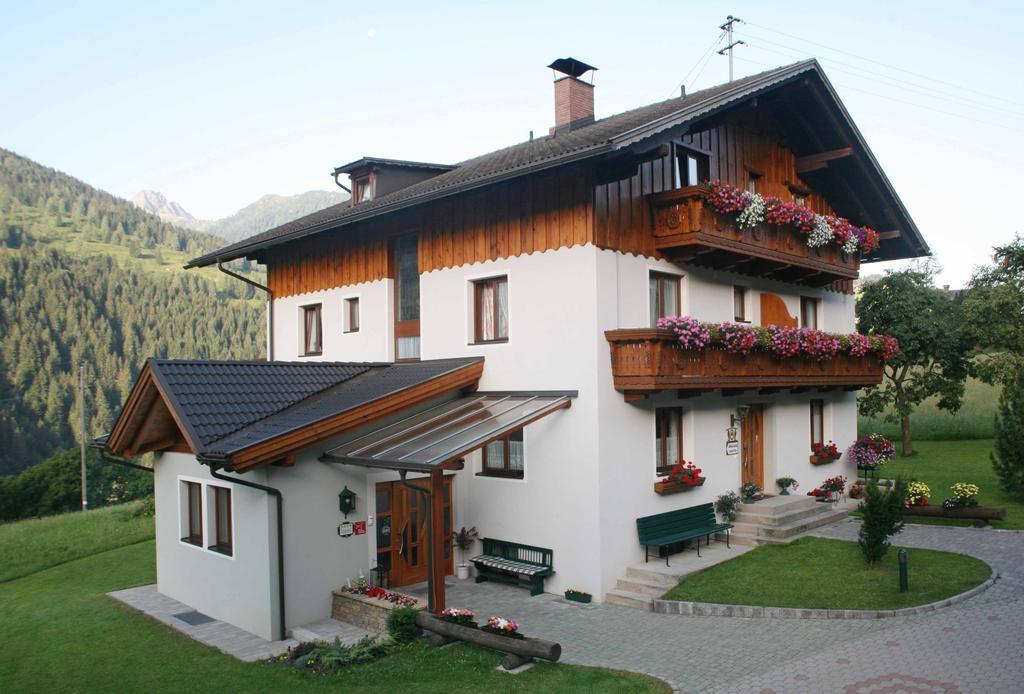 Gaestehaus Ortner Liesing ภายนอก รูปภาพ