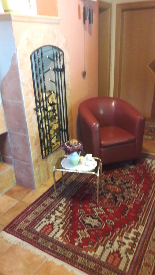 Gaestehaus Ortner Liesing ภายนอก รูปภาพ