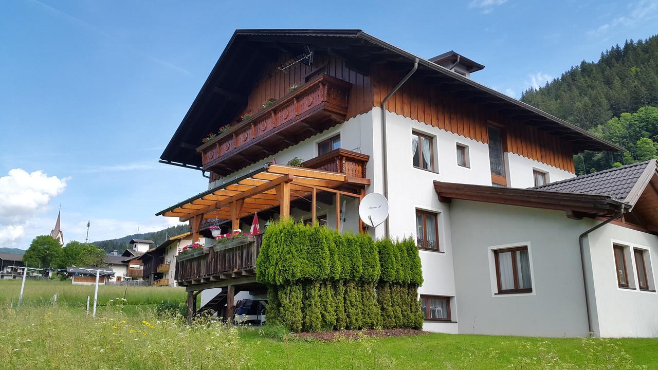 Gaestehaus Ortner Liesing ภายนอก รูปภาพ