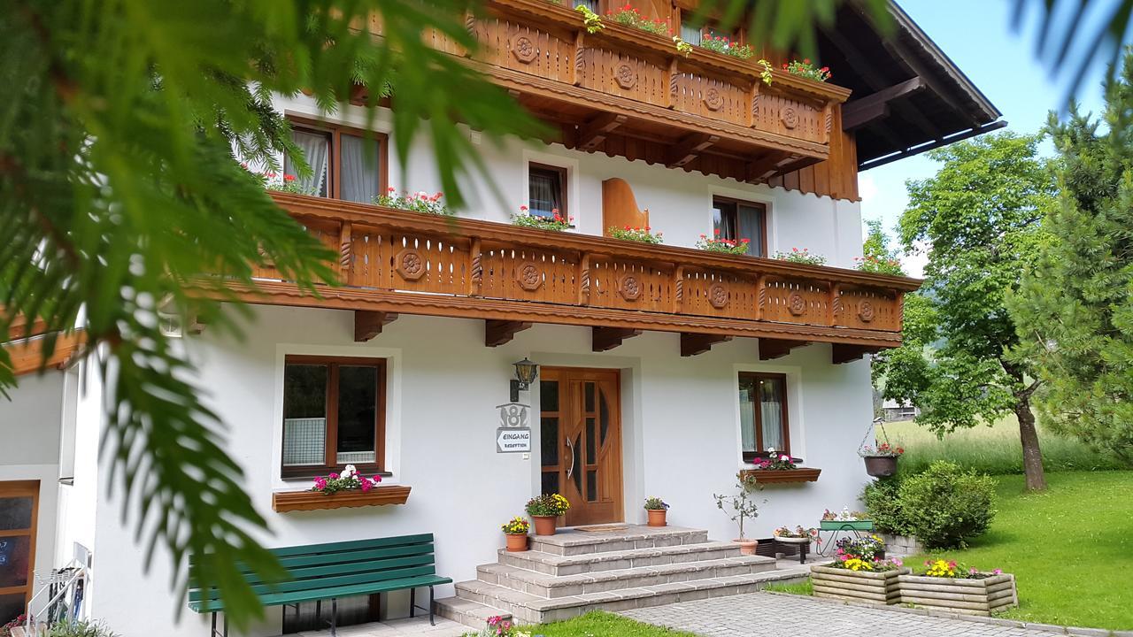 Gaestehaus Ortner Liesing ภายนอก รูปภาพ