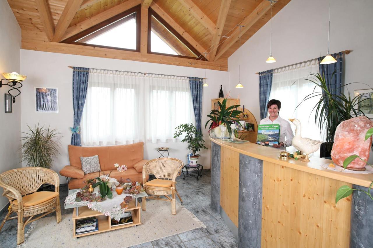 Gaestehaus Ortner Liesing ภายนอก รูปภาพ